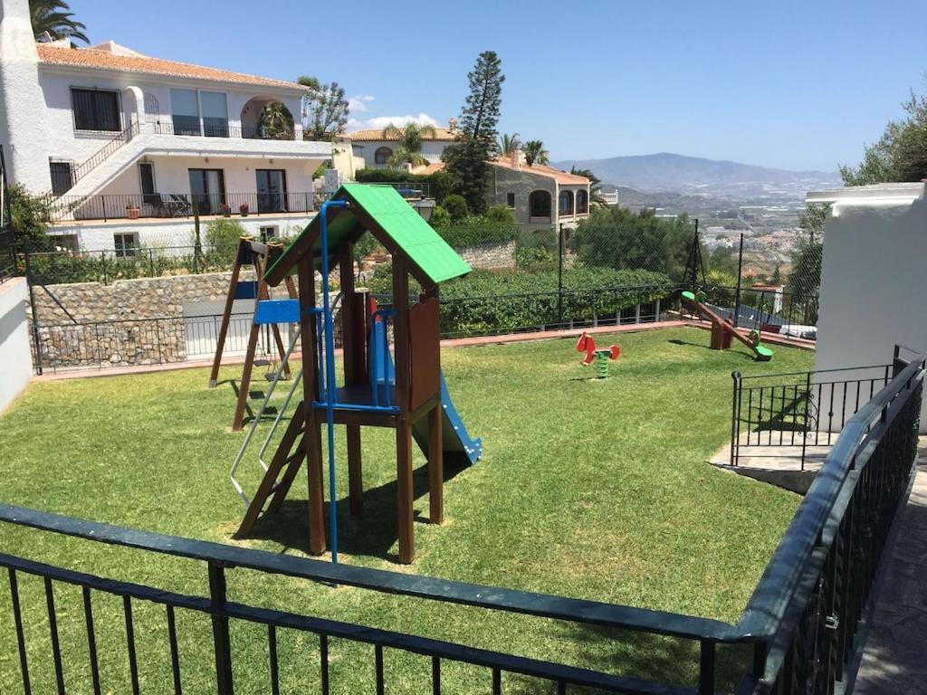 La Torrecica, Con Caracter Andaluz Y Magnificas Vistas Al Mar Y Sierra Nevada Villa Salobrena Luaran gambar