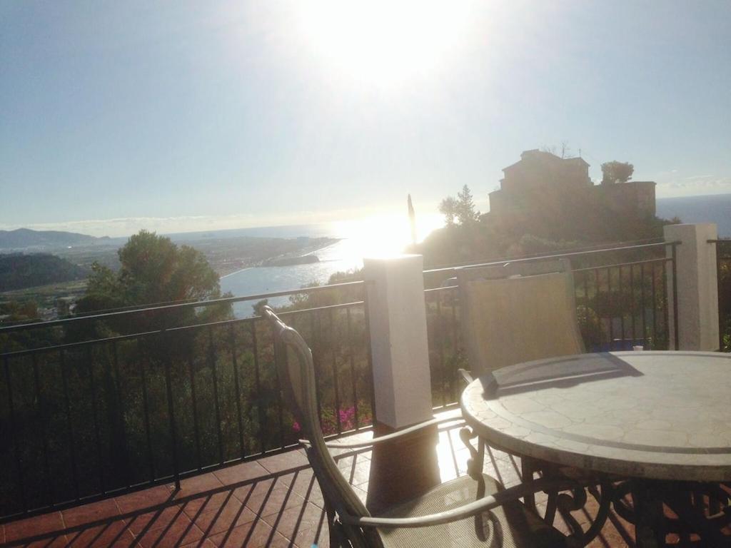 La Torrecica, Con Caracter Andaluz Y Magnificas Vistas Al Mar Y Sierra Nevada Villa Salobrena Luaran gambar